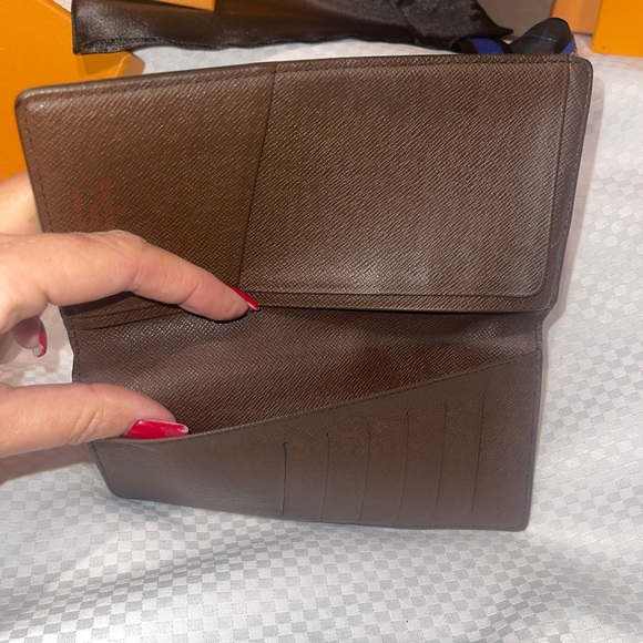Louis Vuitton Damier Ebene Logo Print Wallet - Picture 7 of 15